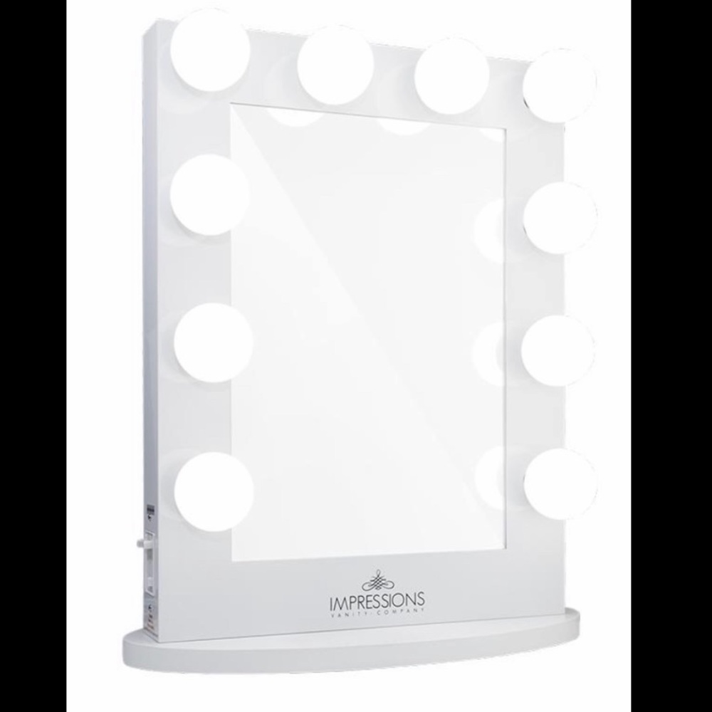 Vanity mirror